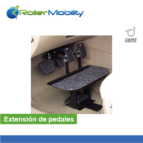 En la imagen se muestran los pedales del un coche con una extensión para que sean accesibles a personas de talle pequeño.