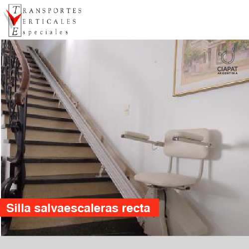 En la imagen se muestra una silla salvaescaleras sobre una escalera recta.